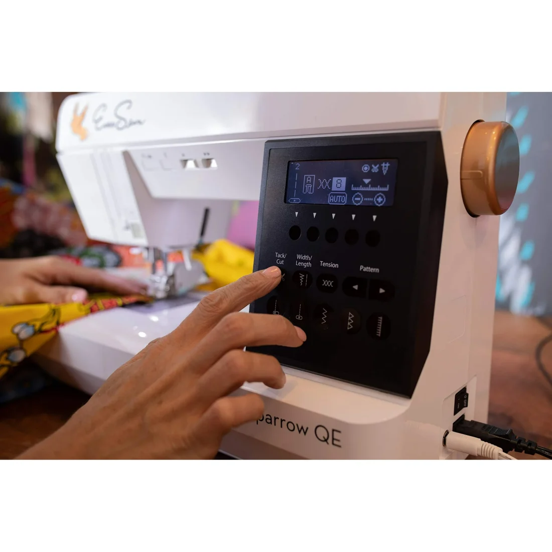 EverSewn Sparrow QE – Professional Sewing and Quilting Machine, White - Image 5
