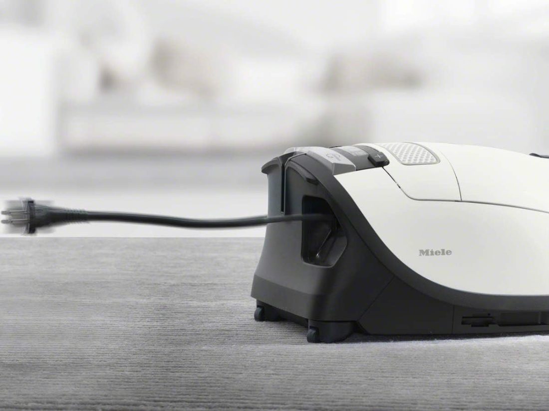 Miele Complete C3 Cat and Dog Canister HEPA Canister Vacuum Cleaner with SEB228 Powerhead Bundle - Image 5