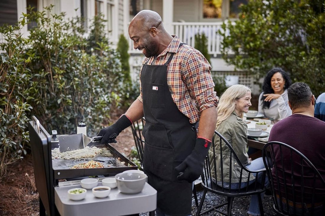 Cook Like a Pro with This High-Performance Outdoor Griddle – Weber 28′′ Gas Griddle, 3 Burner for Patio BBQ Perfection - Image 4